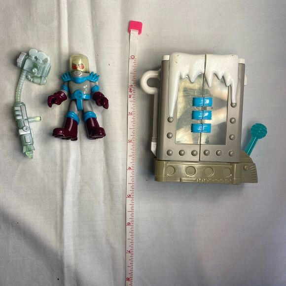 Fisher Price Imaginext DC SuperFriends Mr.Freeze And Ice Chamber Cage Trap Box - Picture 2 of 14